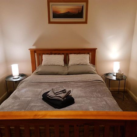 דירות Beith Comfortable 2 Bed Townhouse. Near To Amenities. מראה חיצוני תמונה