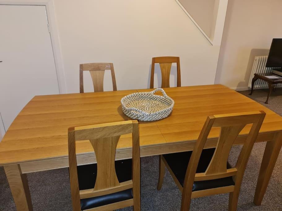 דירות Beith Comfortable 2 Bed Townhouse. Near To Amenities. מראה חיצוני תמונה