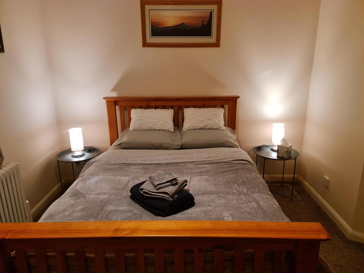 דירות Beith Comfortable 2 Bed Townhouse. Near To Amenities. מראה חיצוני תמונה